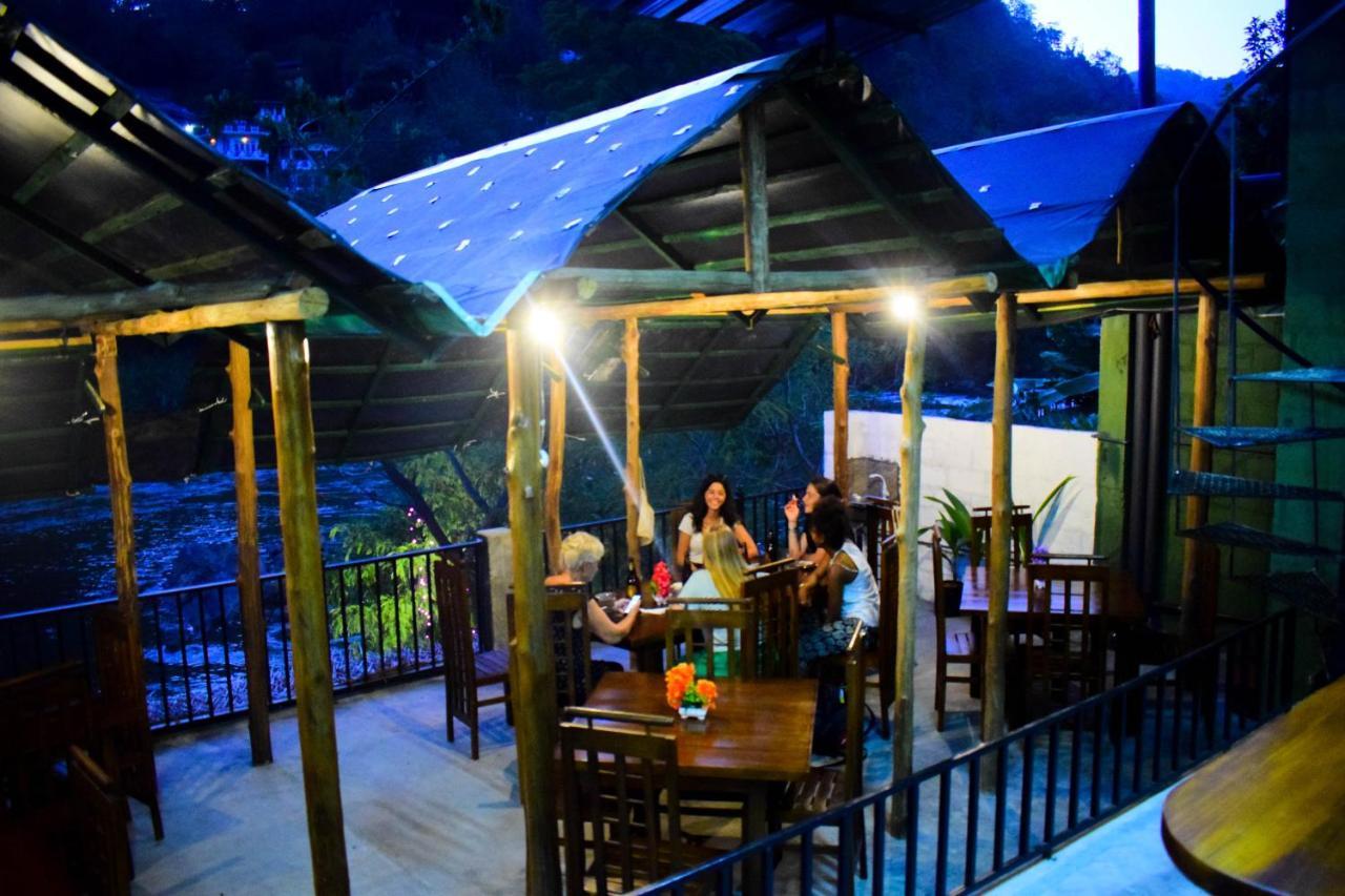Rivara & Guest house Kandy