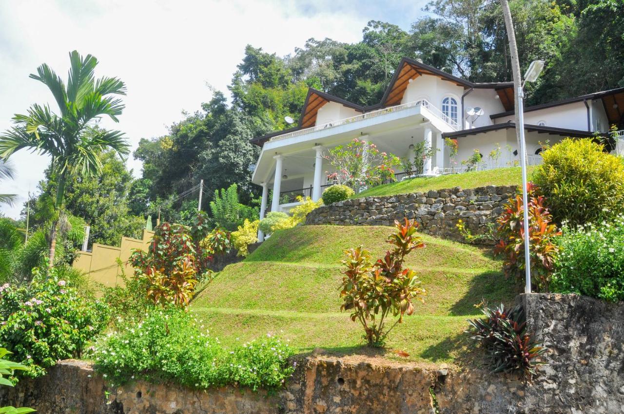 Homestay Samindra *