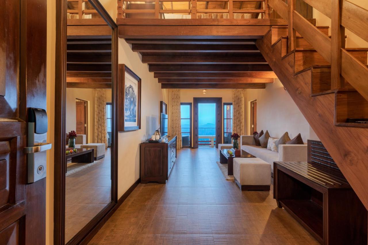 Amaya Hills Resort 5*