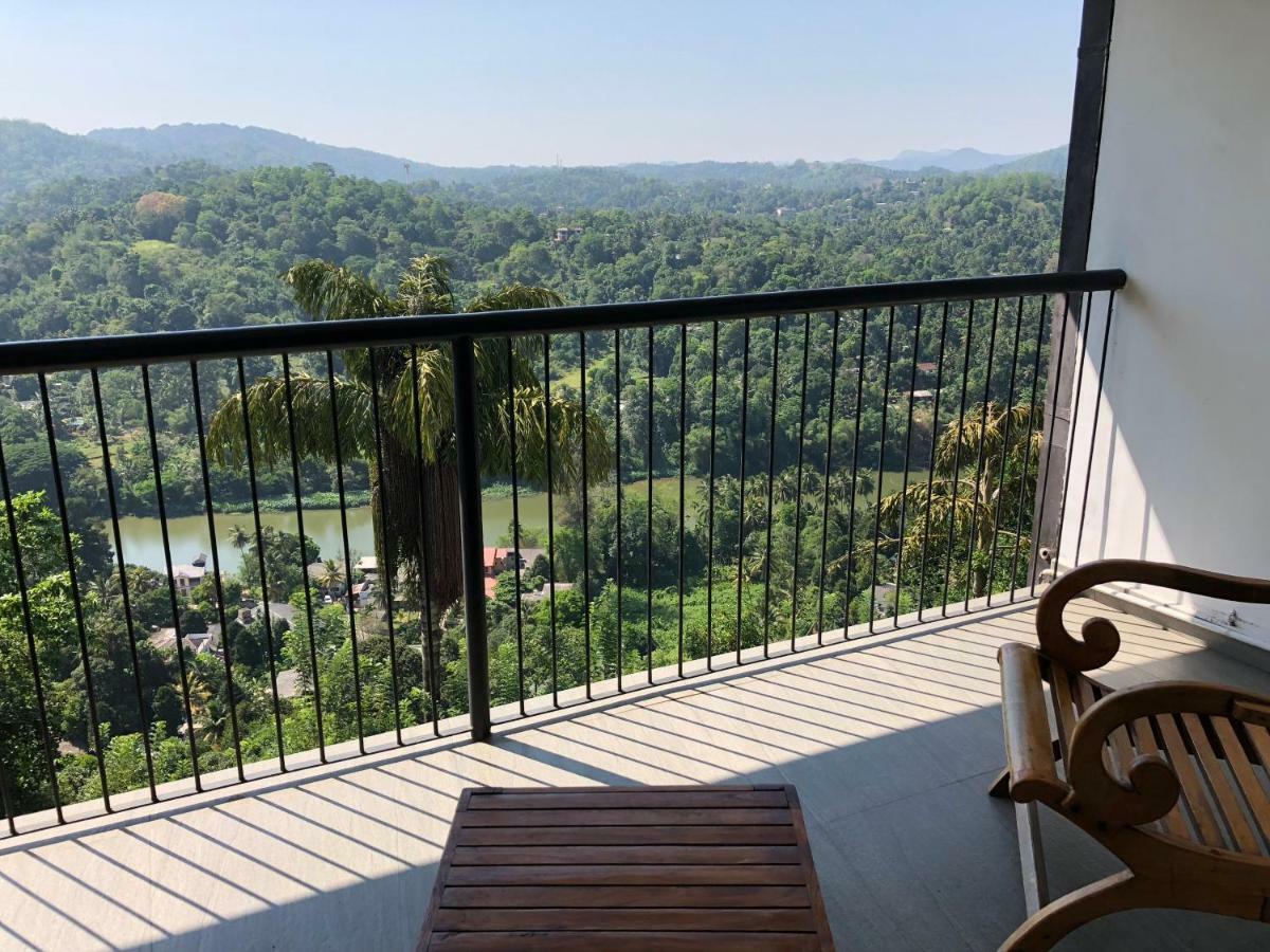 Emerald Hill Hotel Kandy
