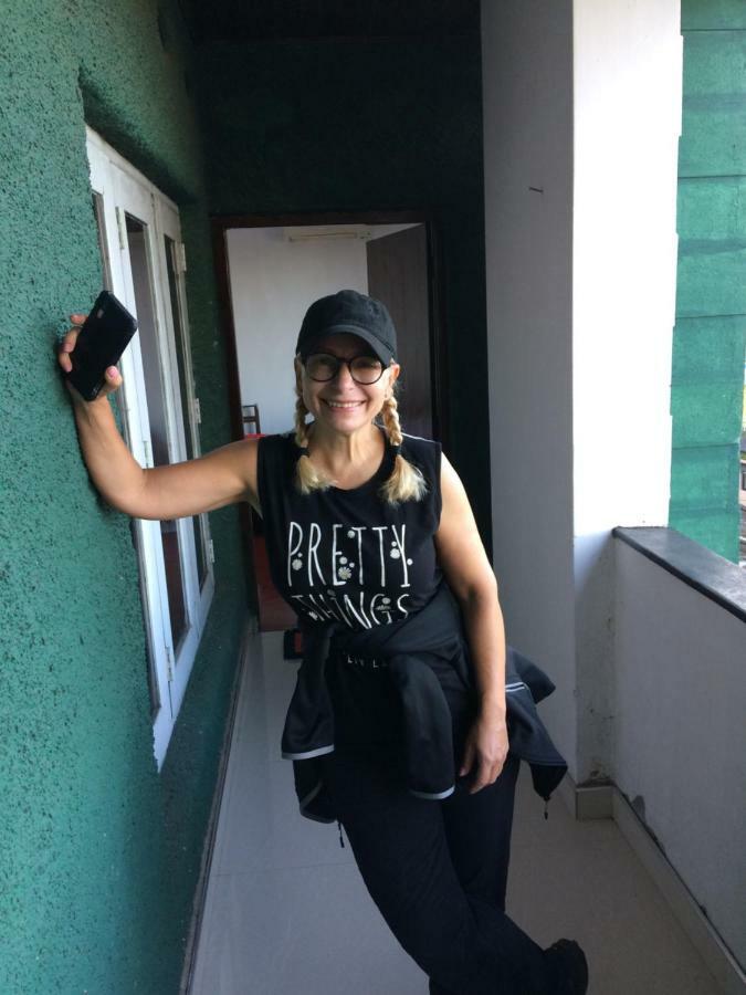 47 Alfred House - Free Pickup From *