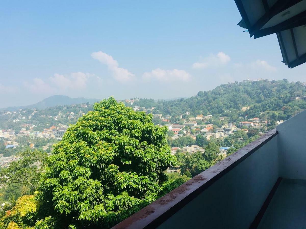 David Hills * Kandy