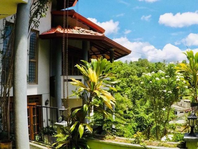 Familia Hotel 4*