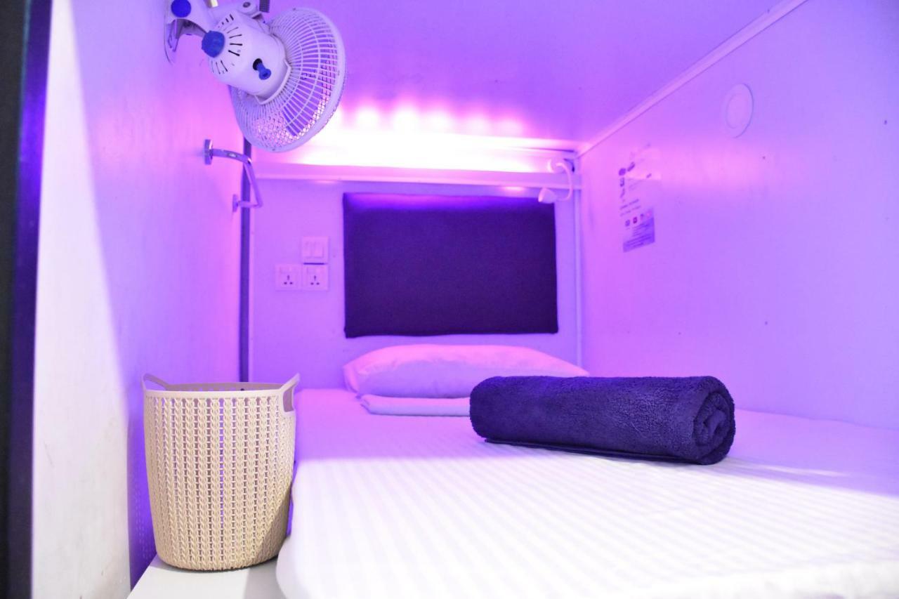 Bunk Planet * Kandy