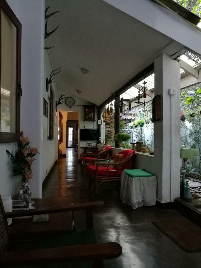 Homestay Madugalle's Family
