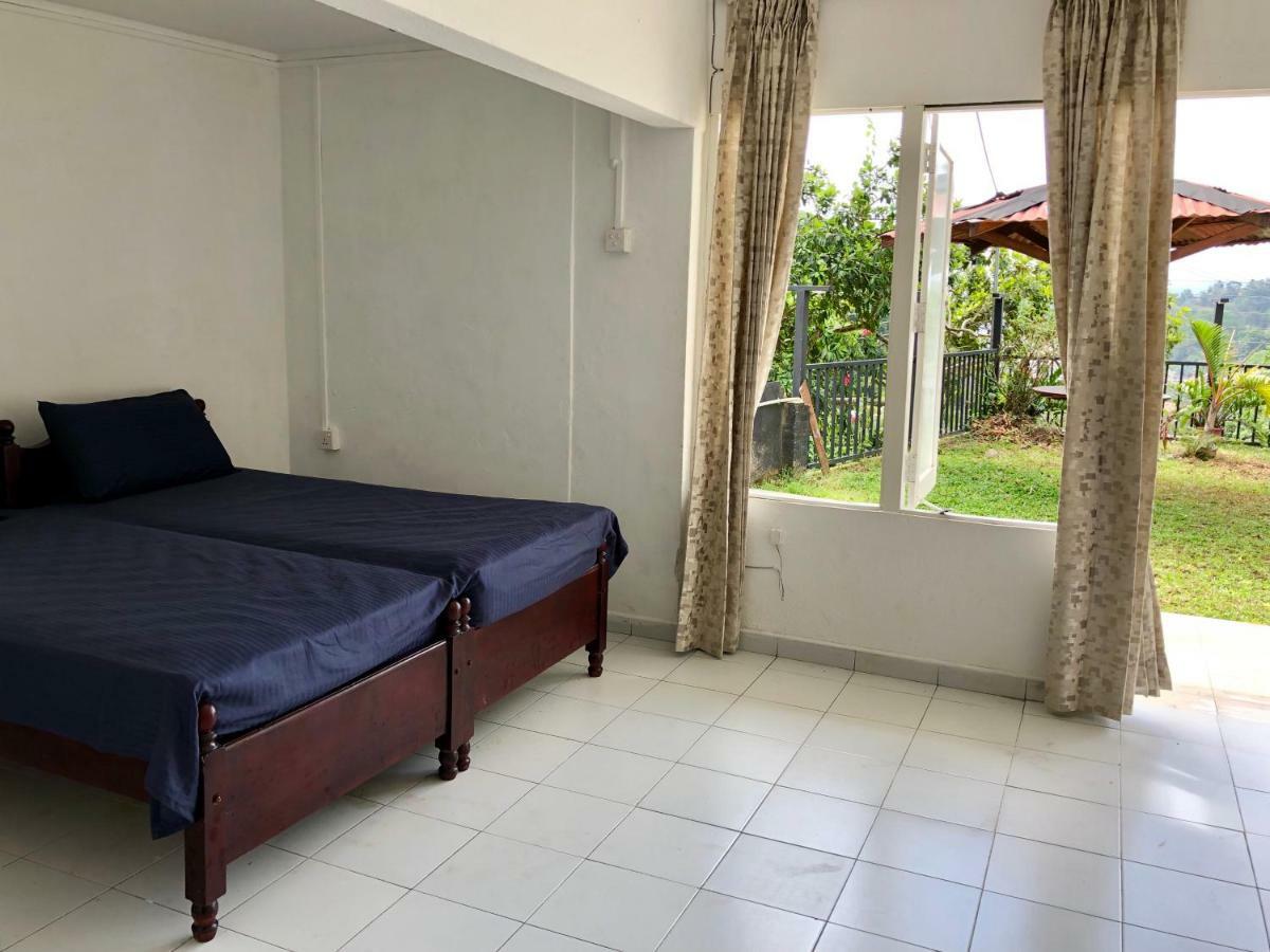 Hotel Lake Kandyan