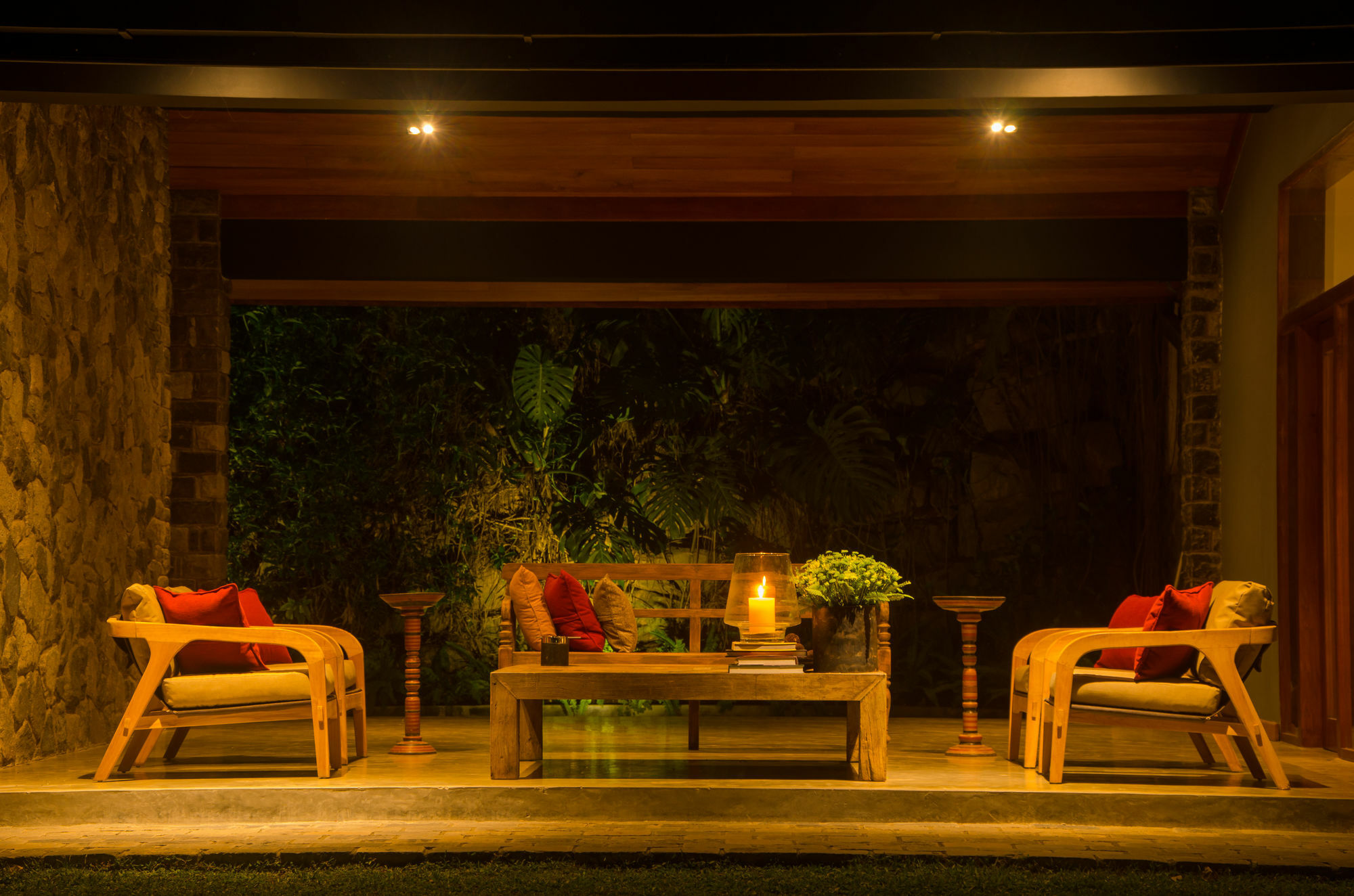 Stone House, Hotel 3*
