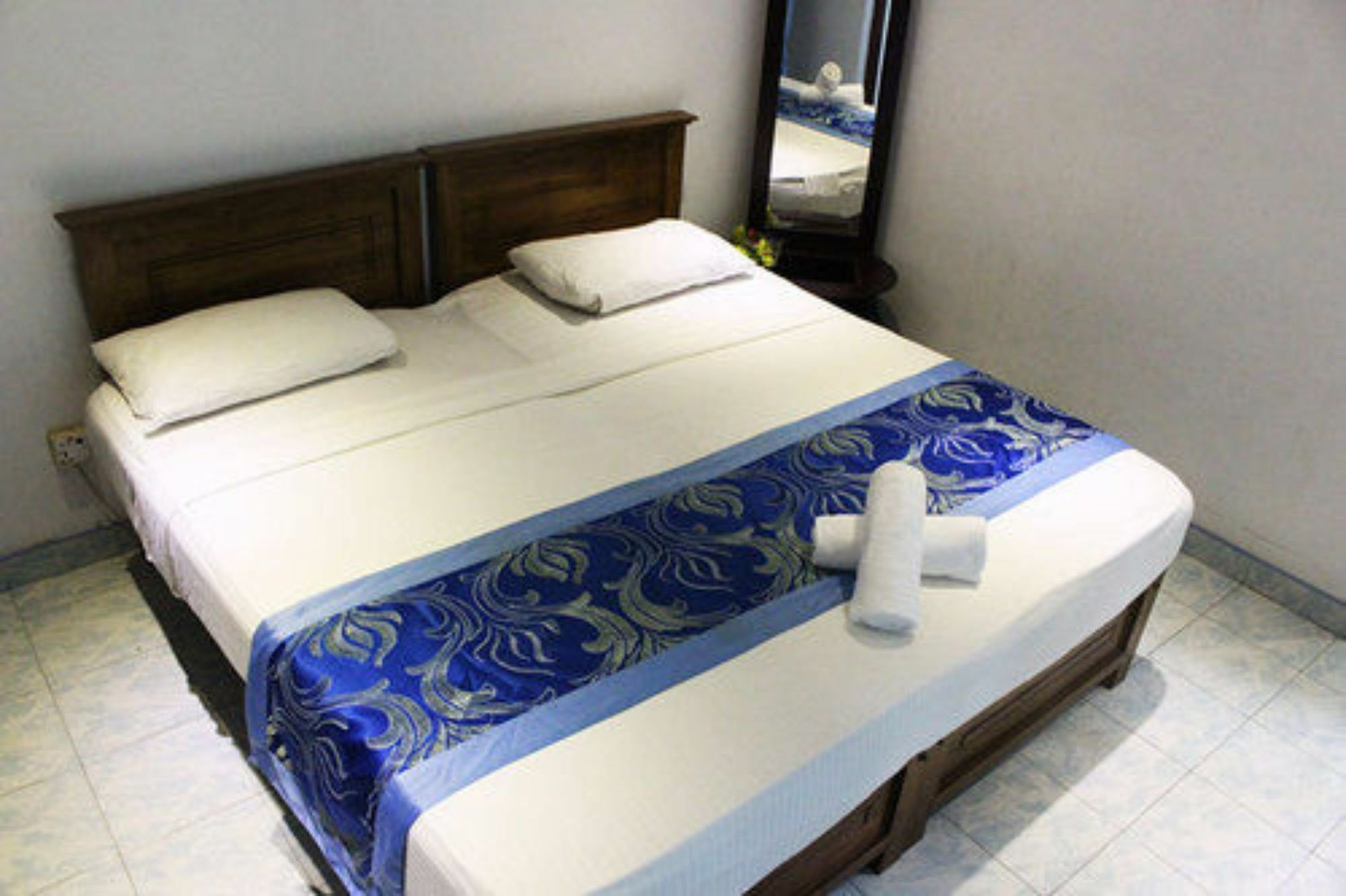 Hotel Oak Wood 3*