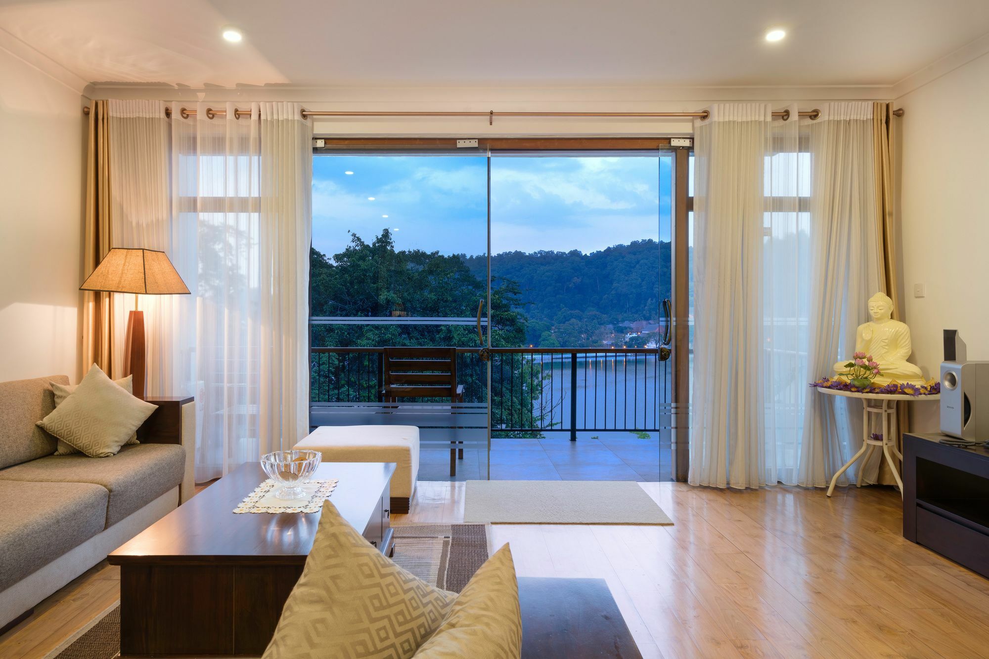 Lakeview Pointe Apartment Kandy