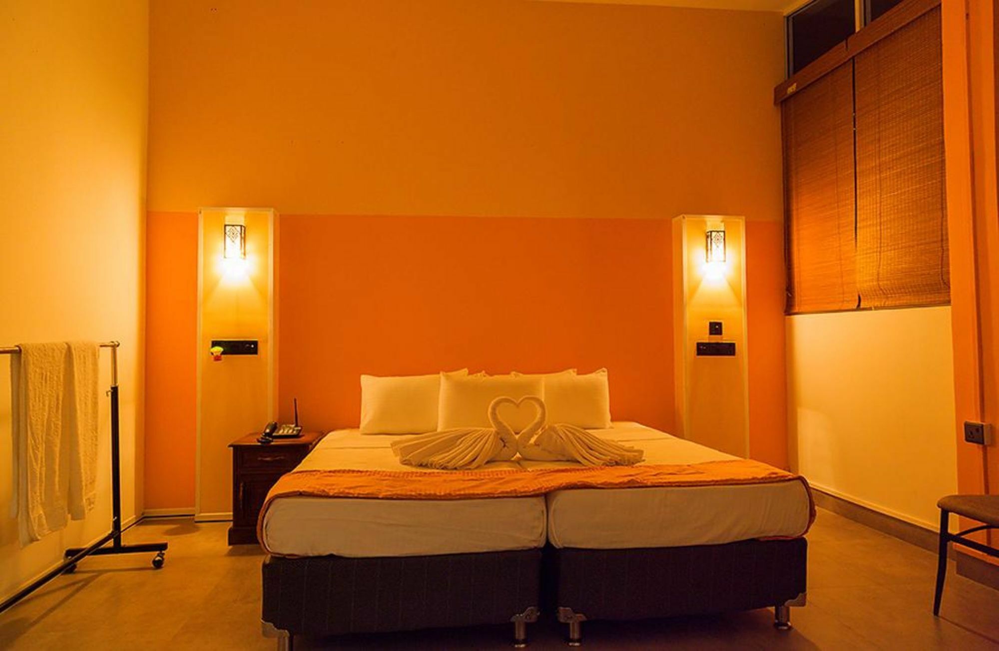 Hotel &