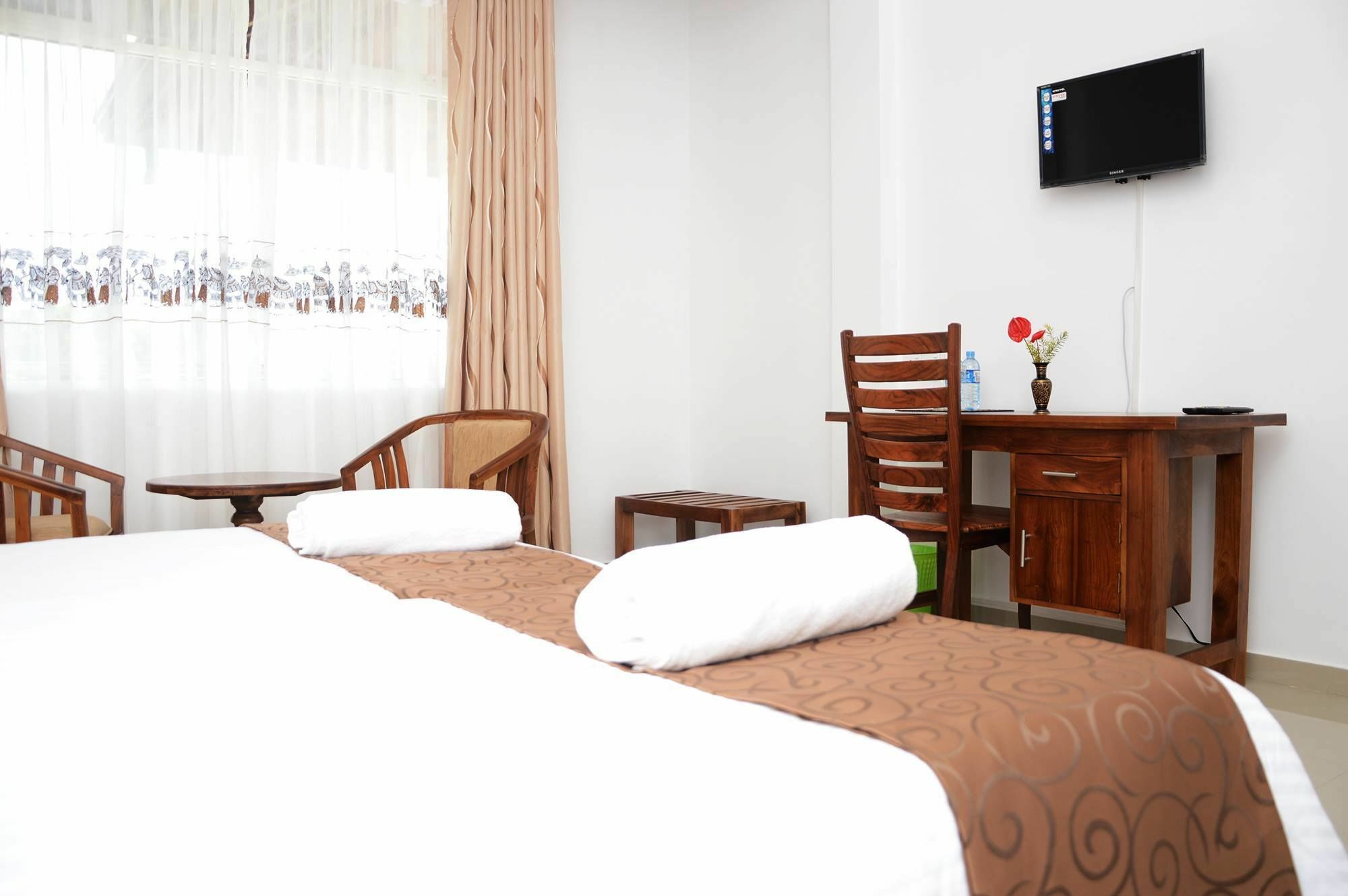 Dazzling Hotel