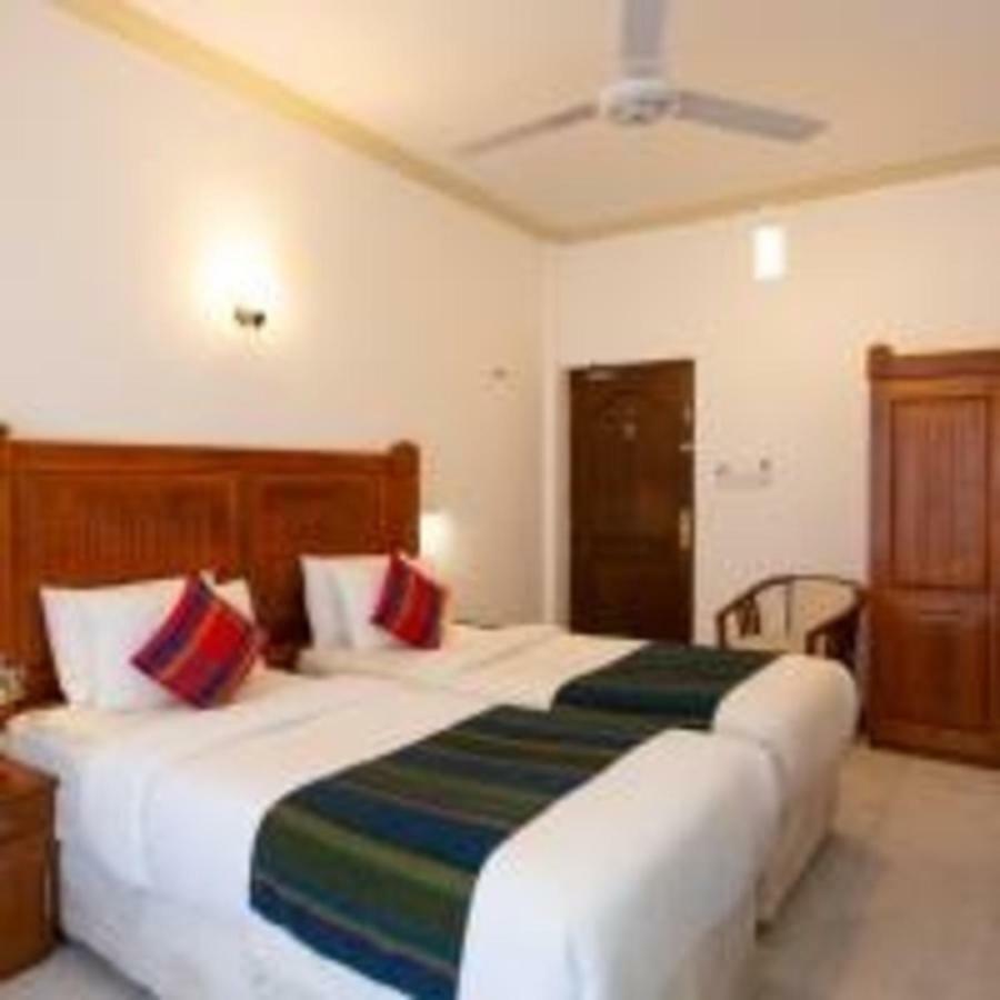 Yo 4* Kandy