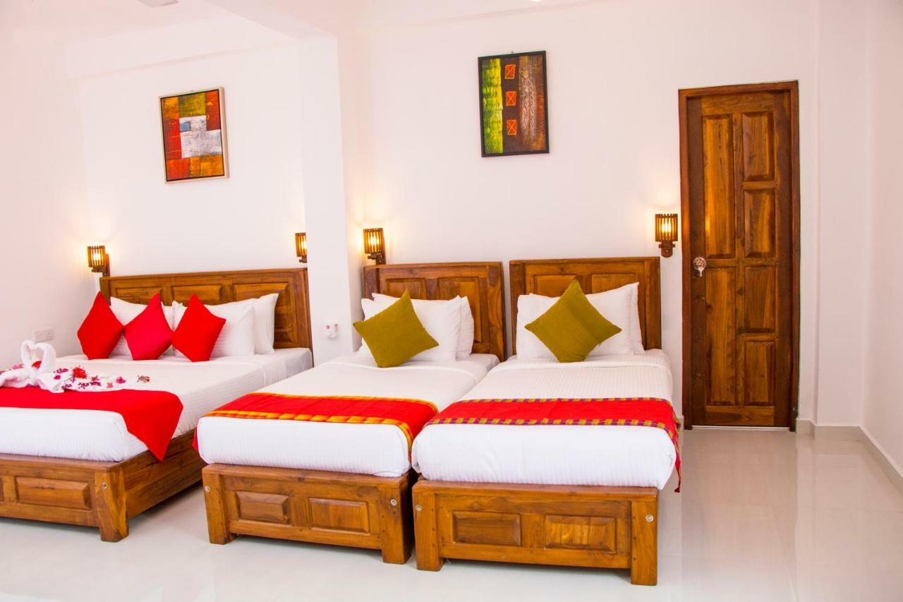 Hotel White Camelot 3*