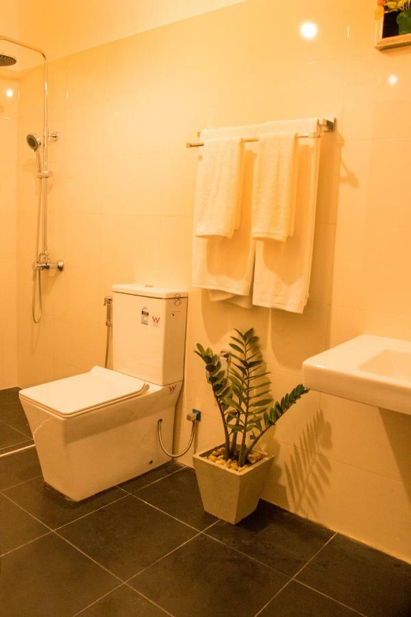 White Camelot Hotel Kandy