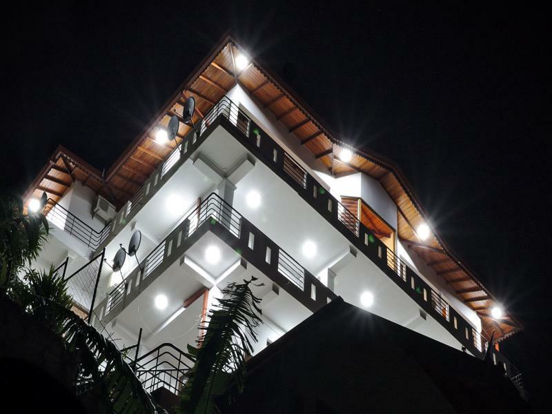 Kandyan Bluestar Hotel Kandy