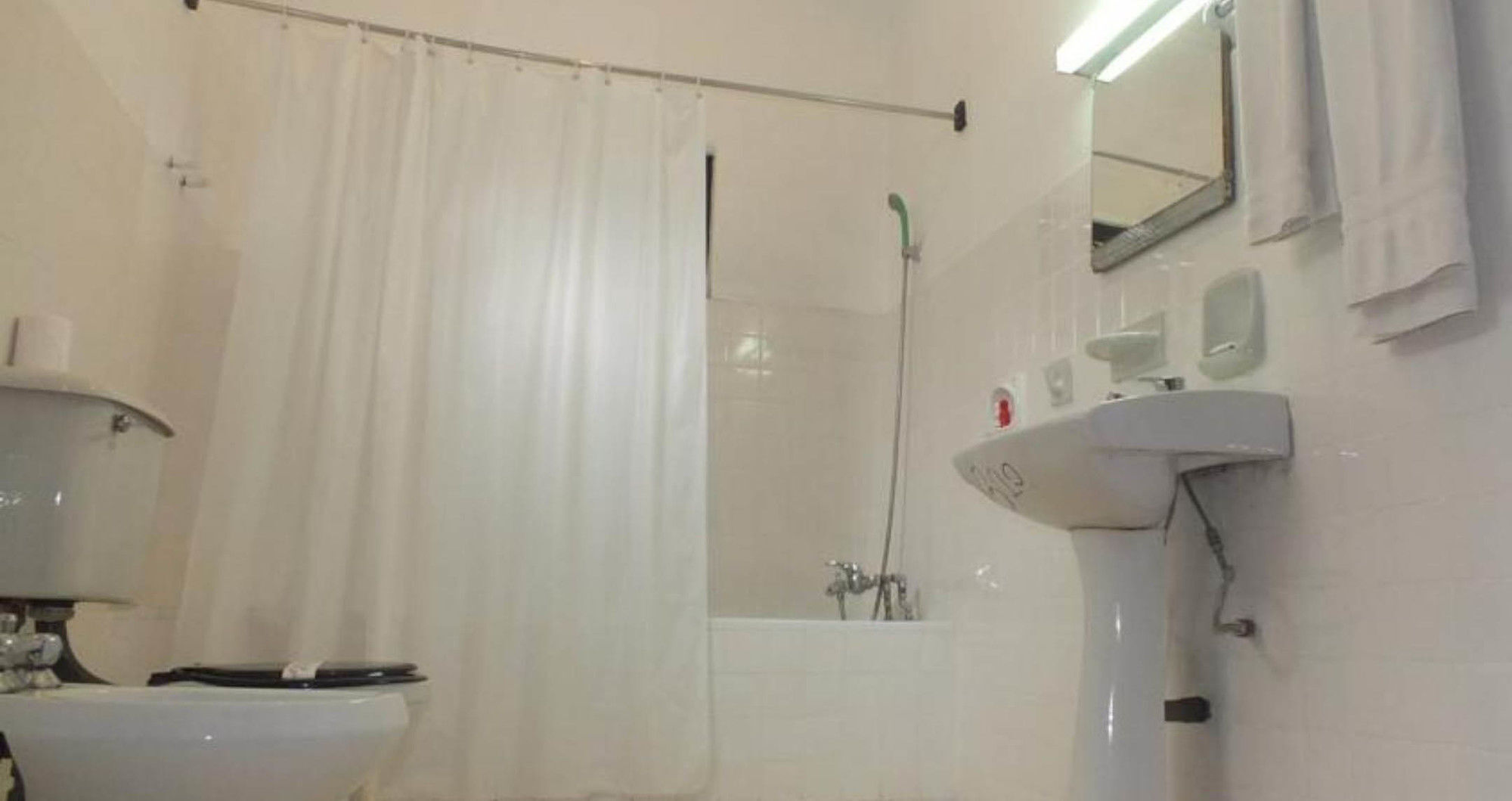Vista Anniewatta Circular Road 2 Hotel 3*