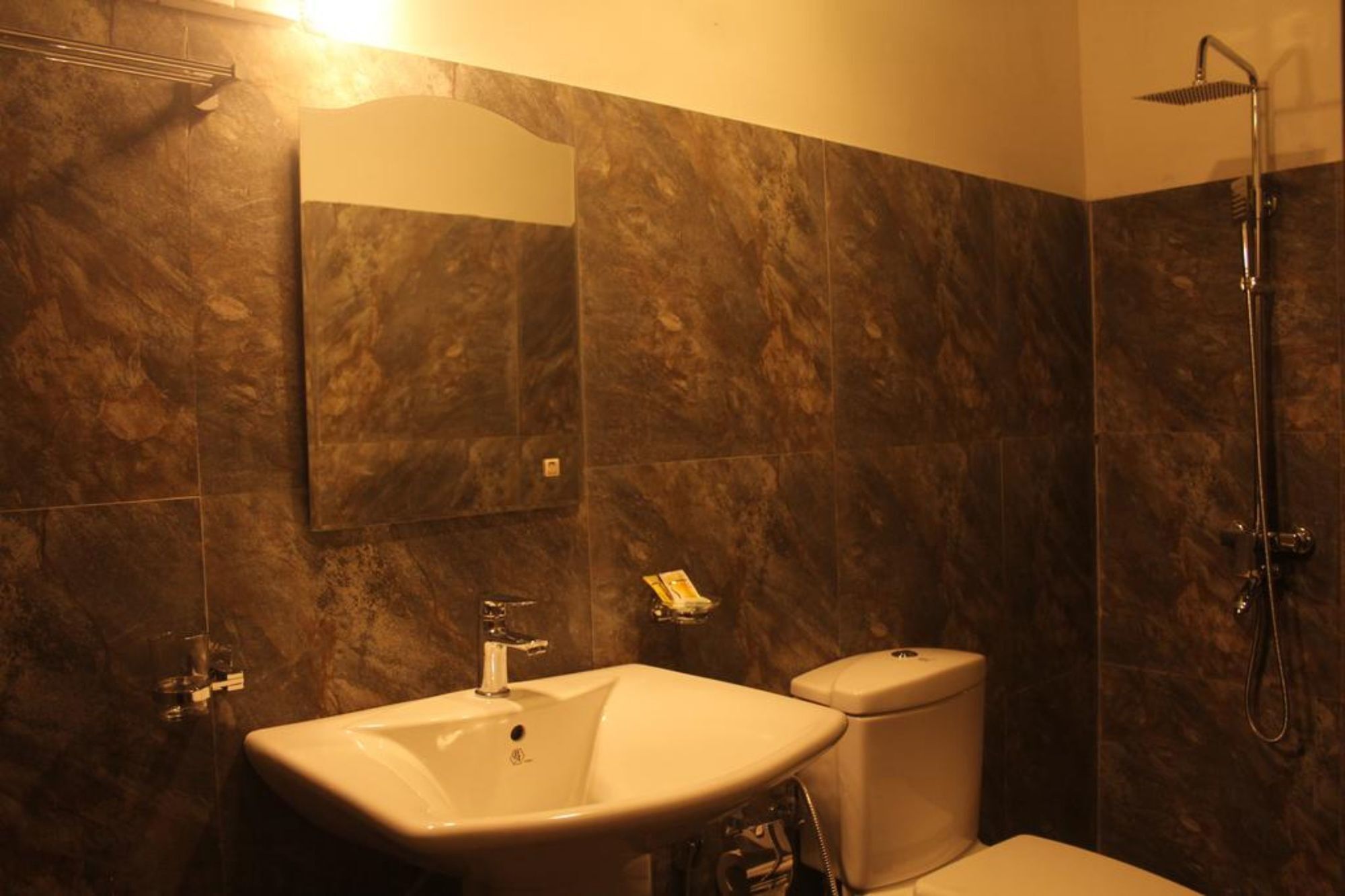 Hotel Dumbara Peak