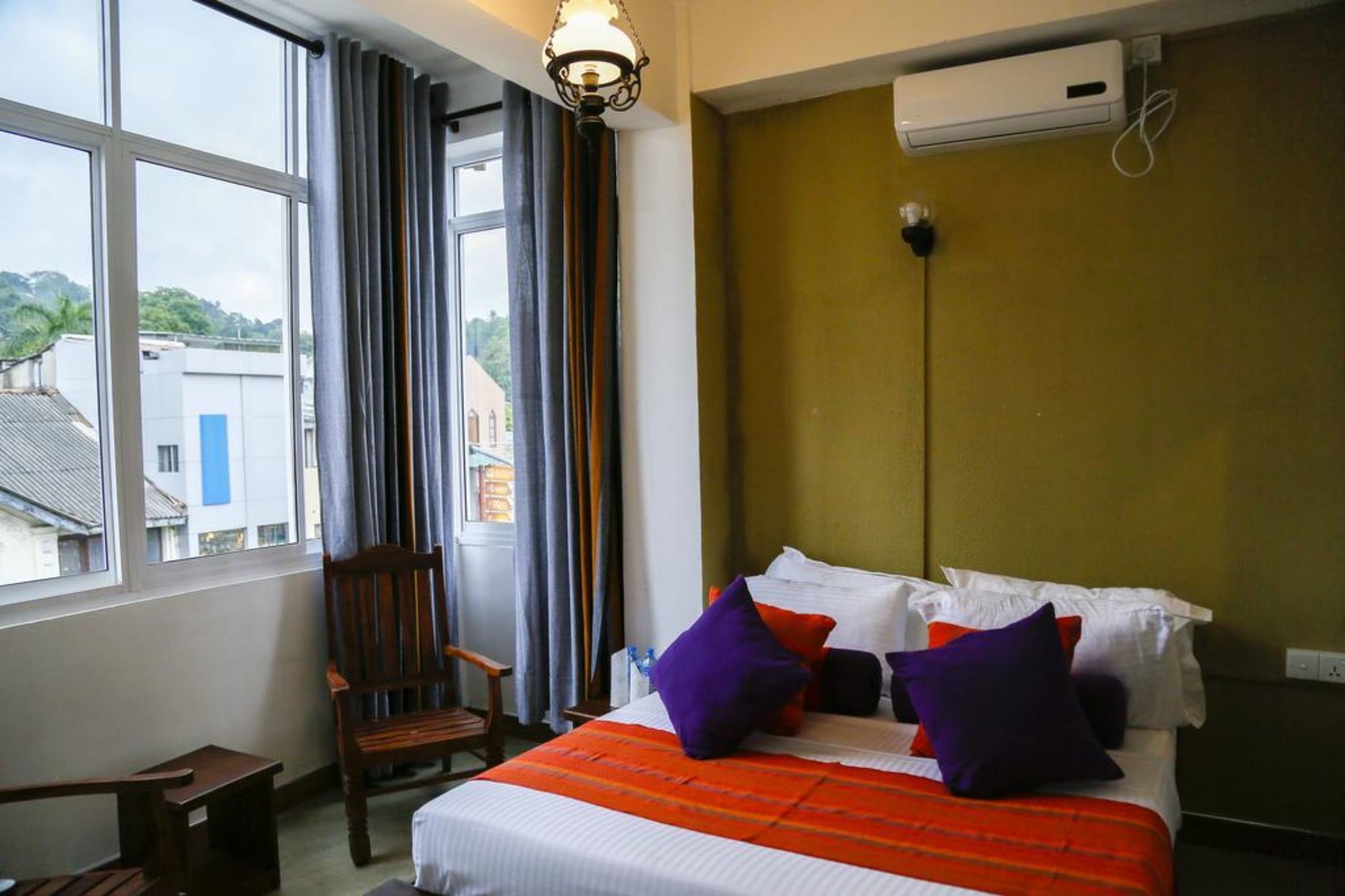 Hotel Dumbara Peak