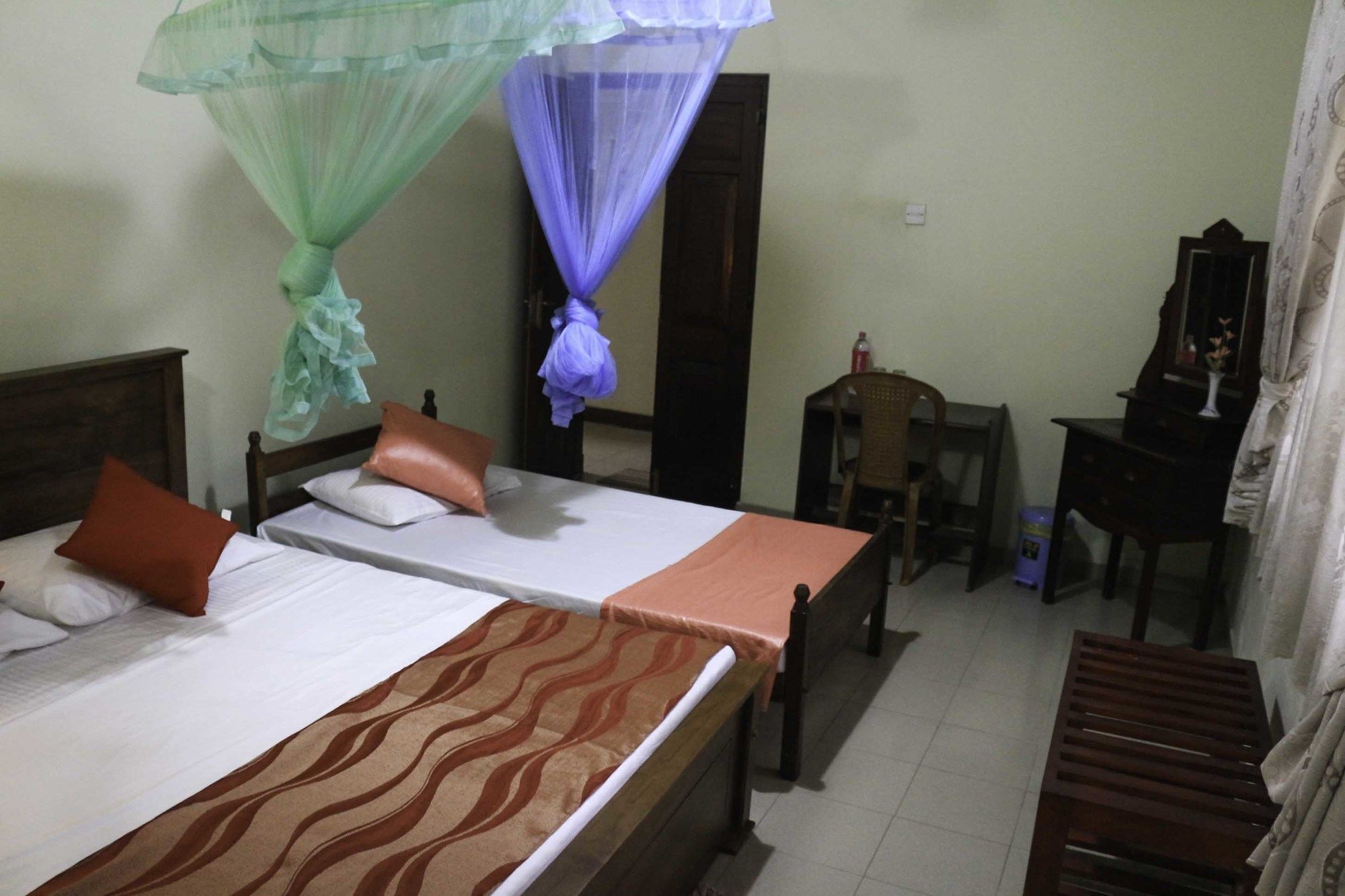Guest house Yoho Granary