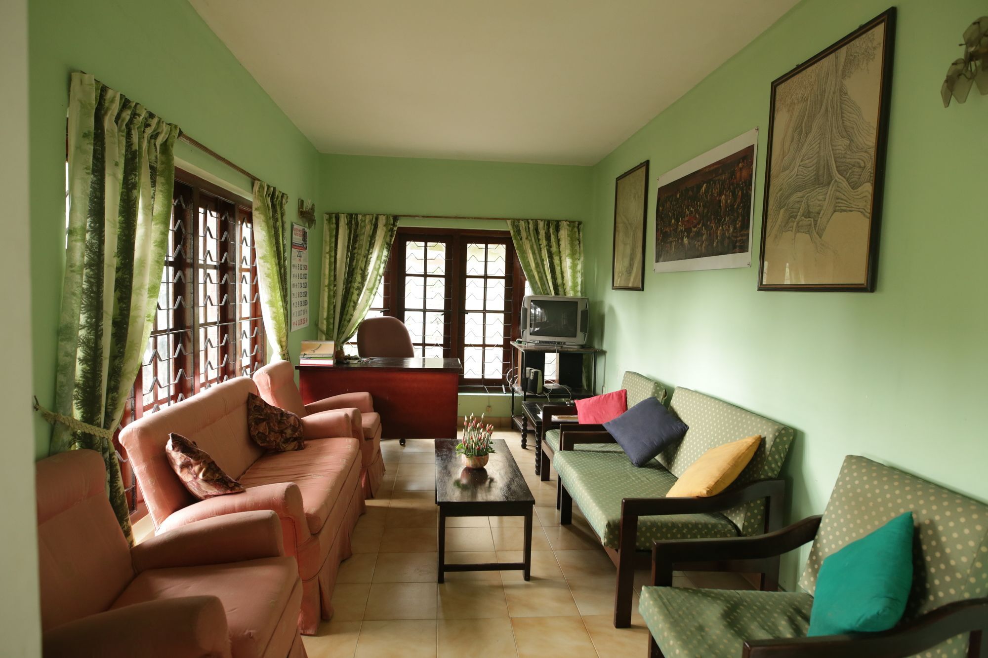 Araliya Hotel 3*