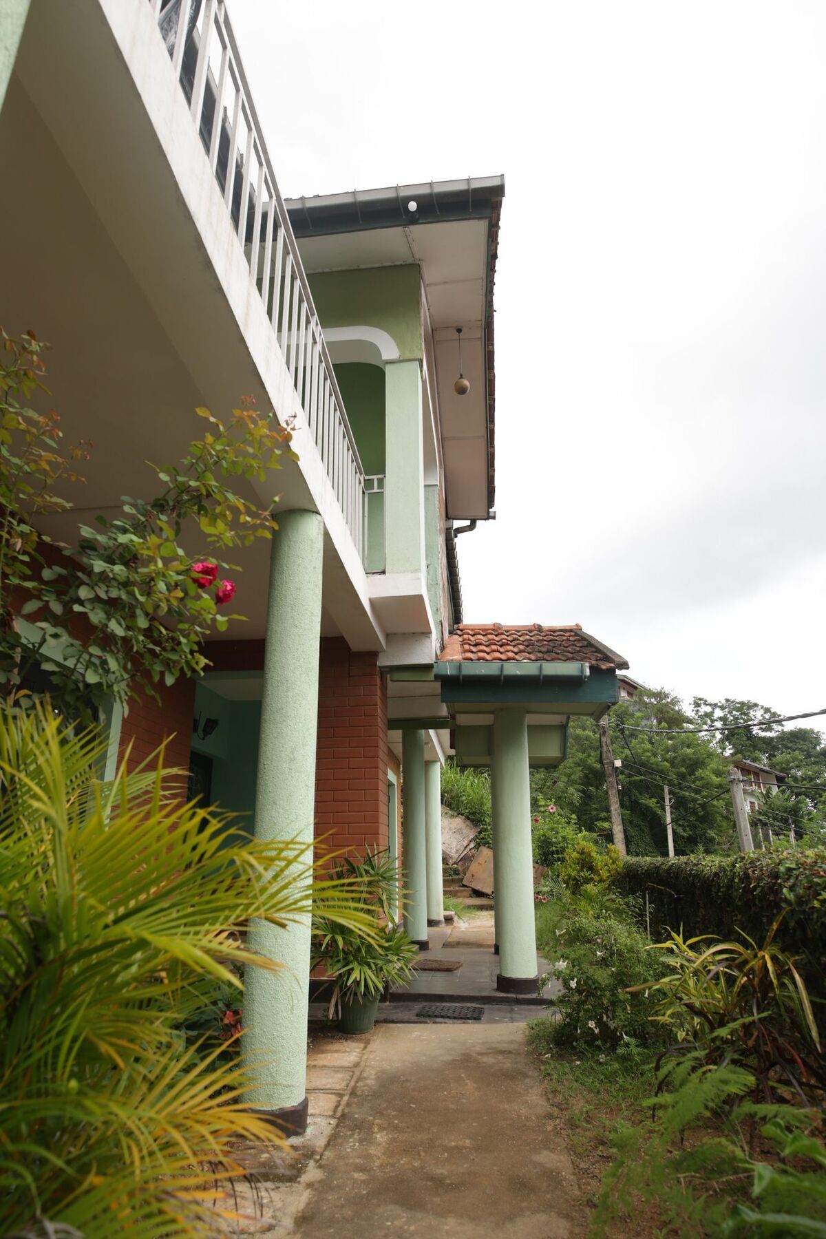 Hotel Araliya 3*