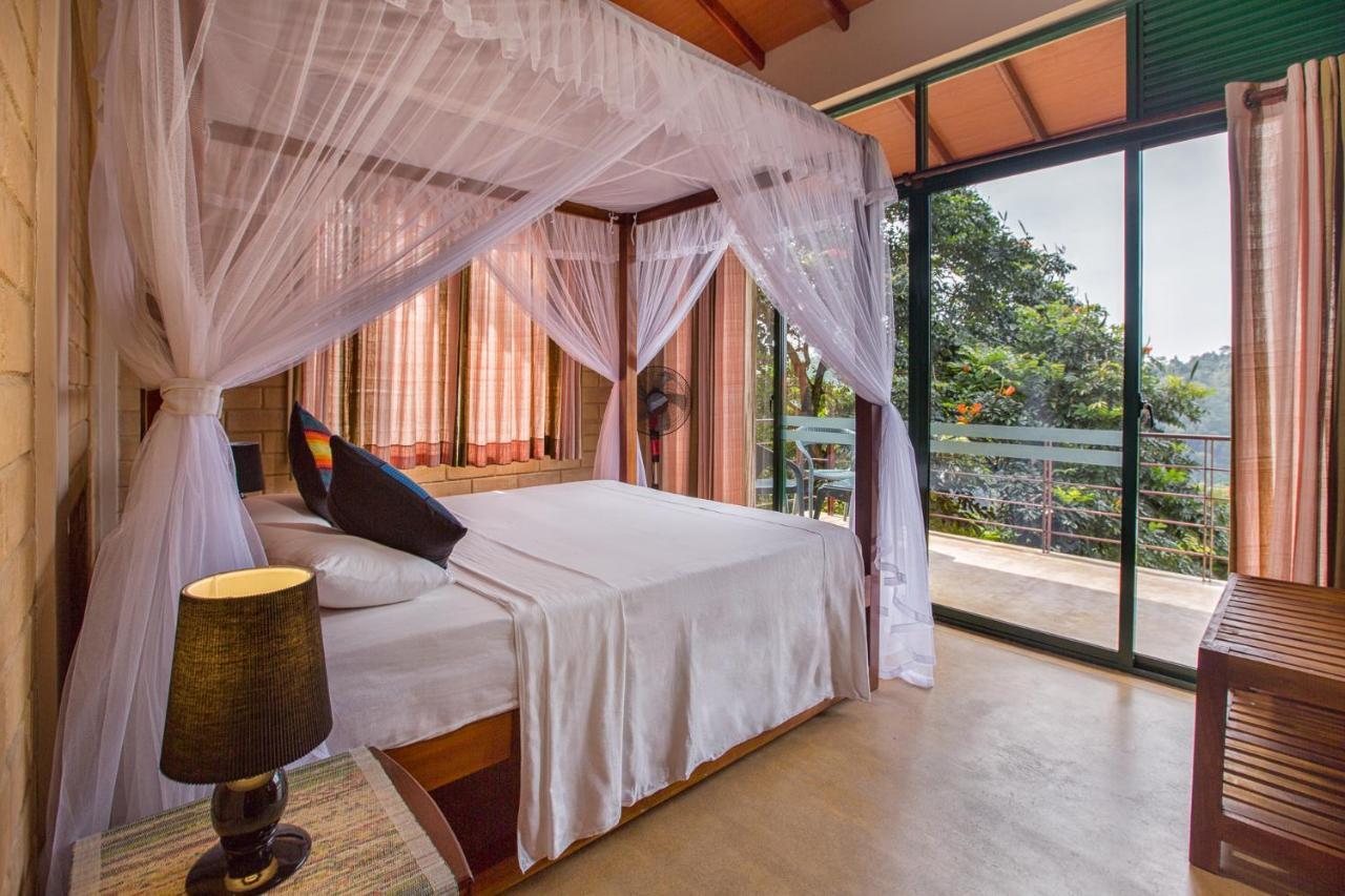 Lodge Sanatha Suwaya