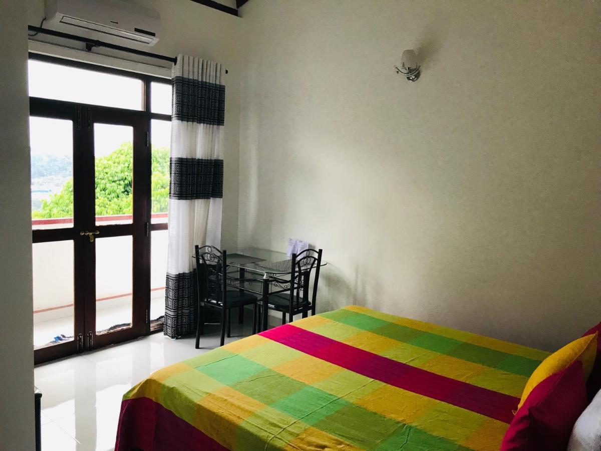 Guest house David Hills *