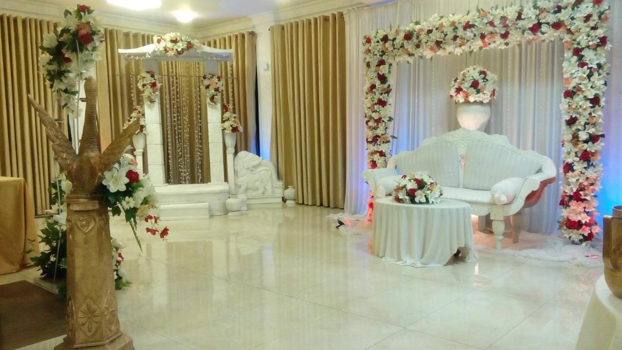 The Royal Mall Hotel *