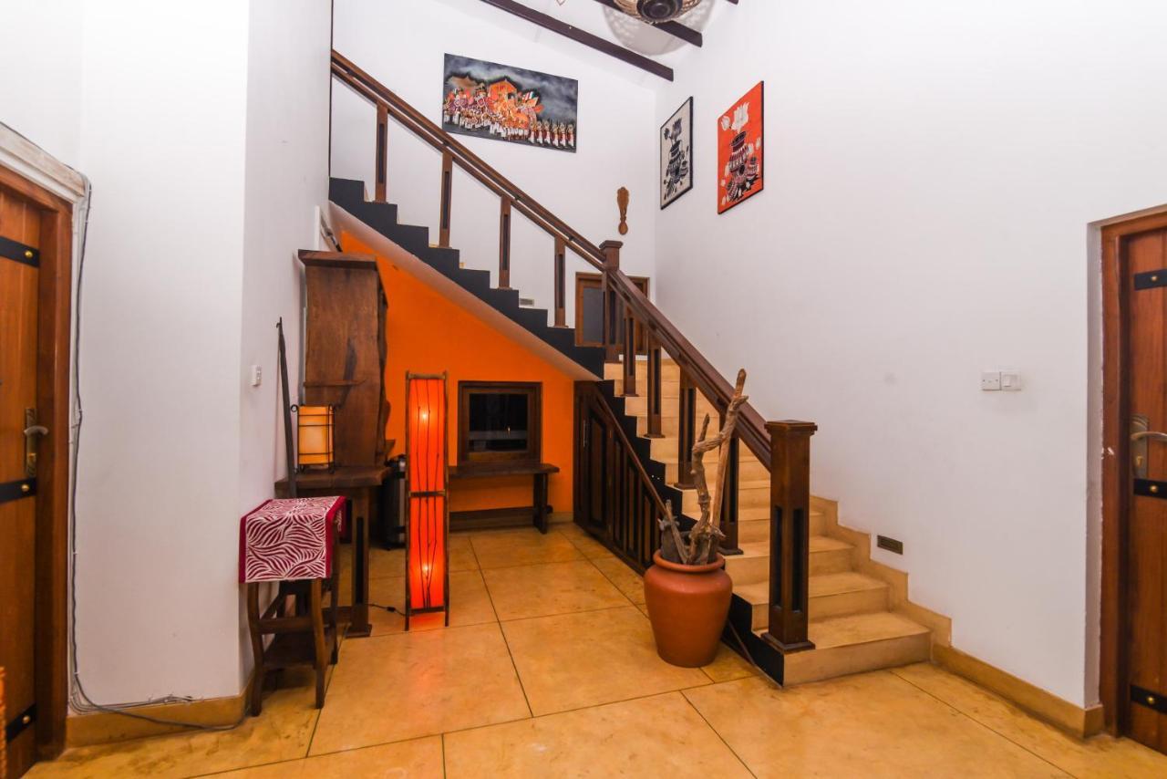 Gangula Hotel Kandy