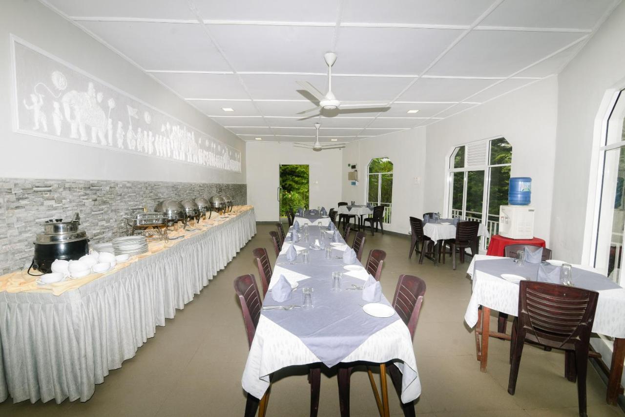 Oyo 386 White Tourist Guest Kandy