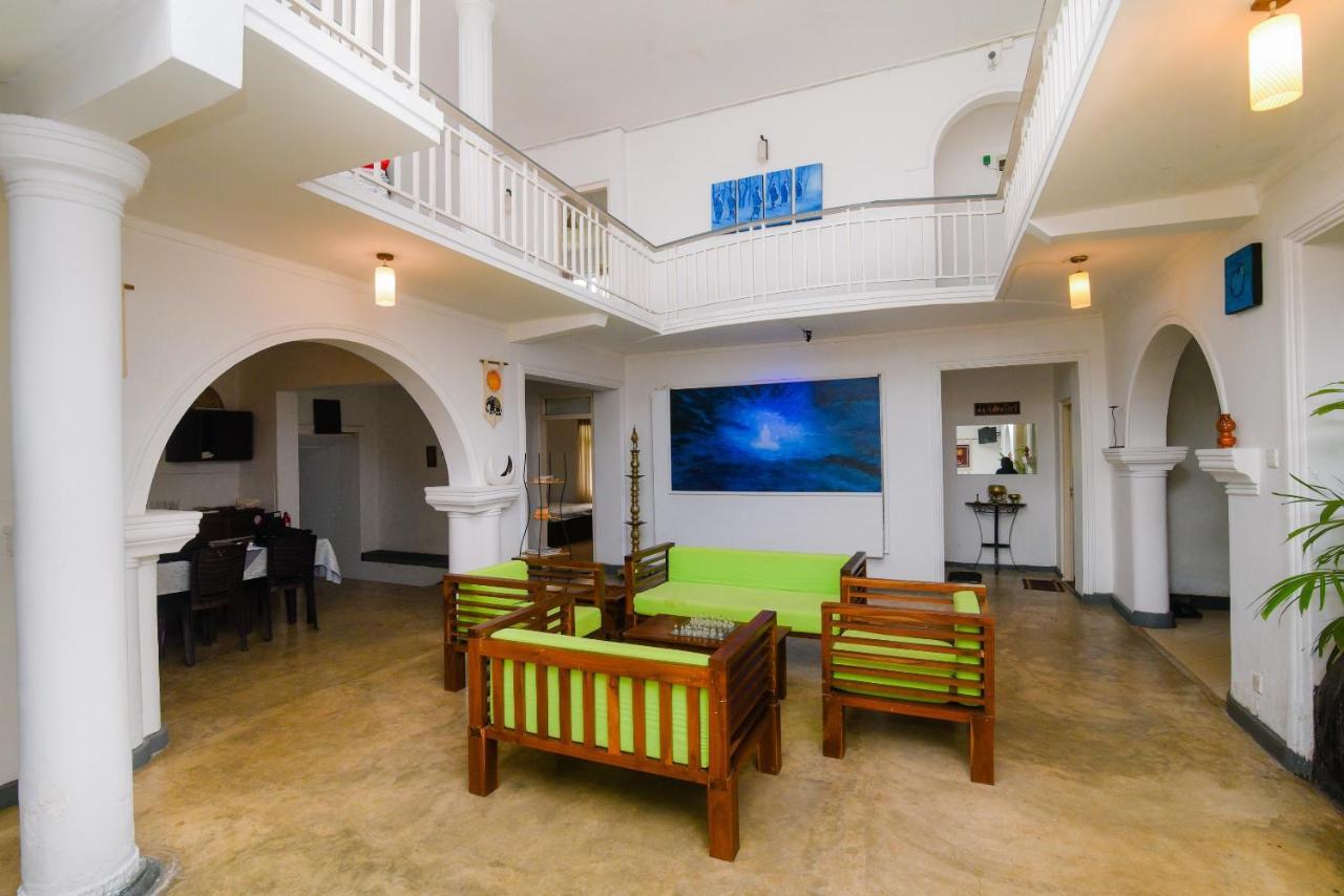 Oyo 386 White Tourist Guest 3*