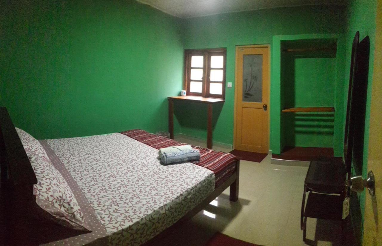 Apple Sara Hotel