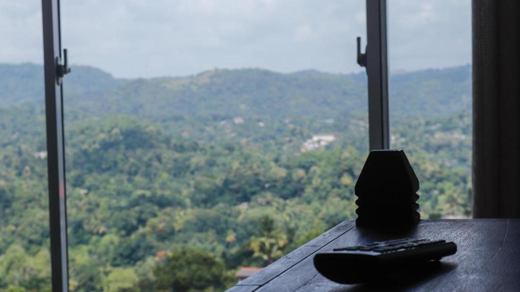 Inn Red Chillies Tourist Kandy