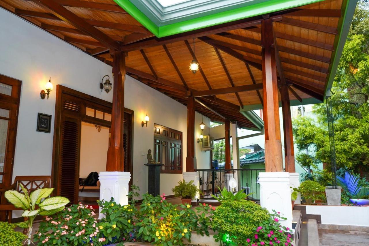 The Grand Hanthana Hotel Kandy
