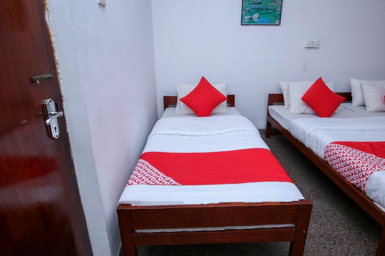 Hotel Oyo 436 Sandakelum Tourist 3*