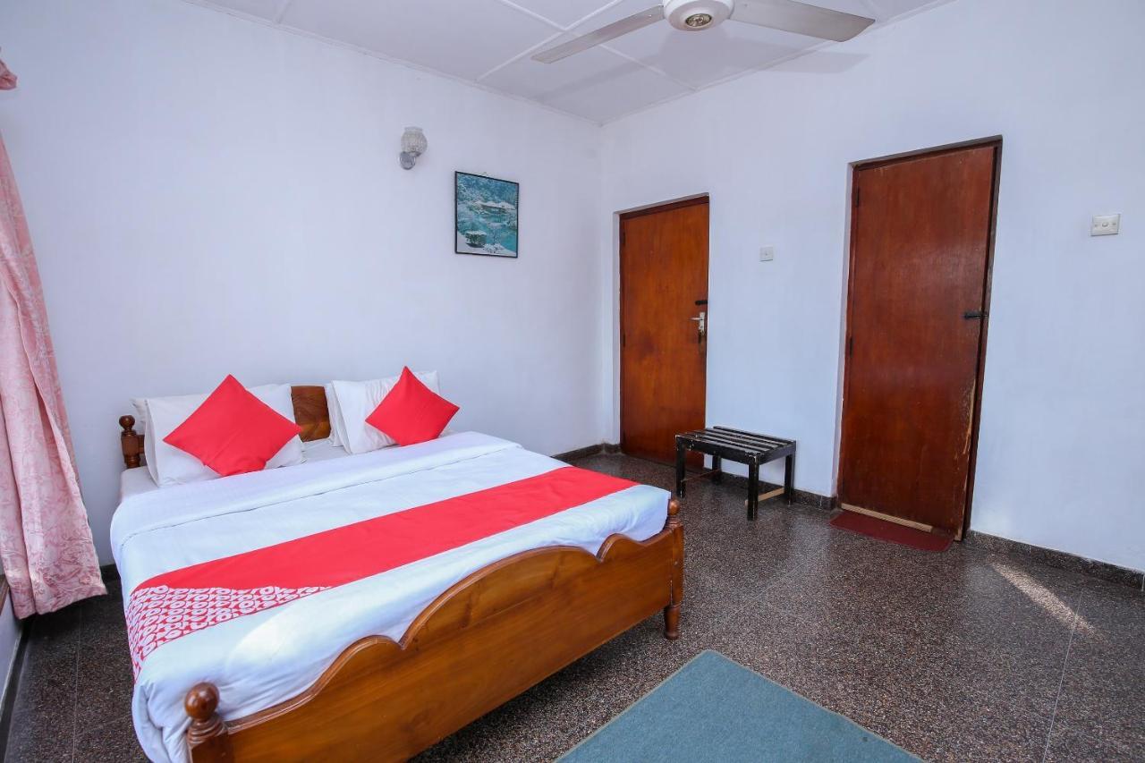 Oyo 436 Sandakelum Tourist Hotel Kandy