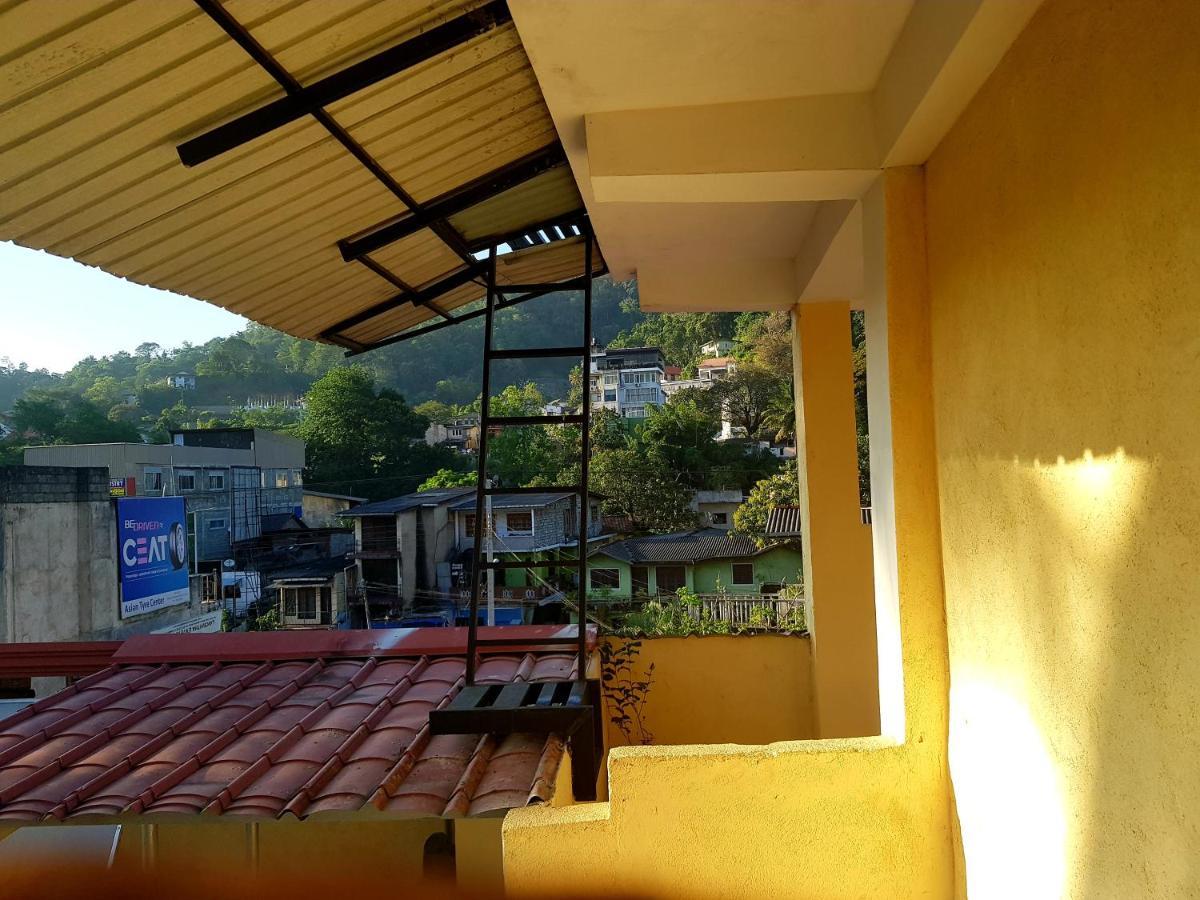 Mount View Inn *