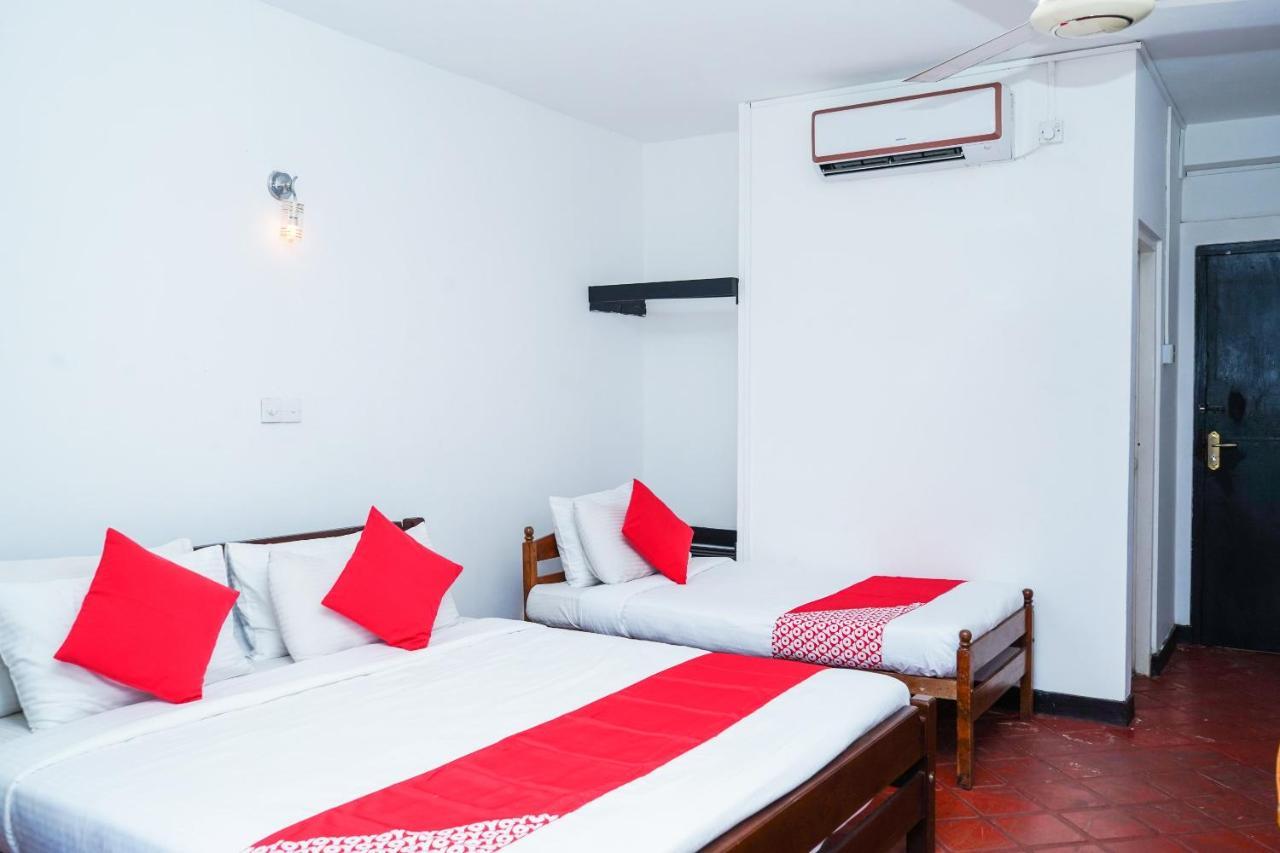 Oyo 452 Gem In Blue Hotel Kandy