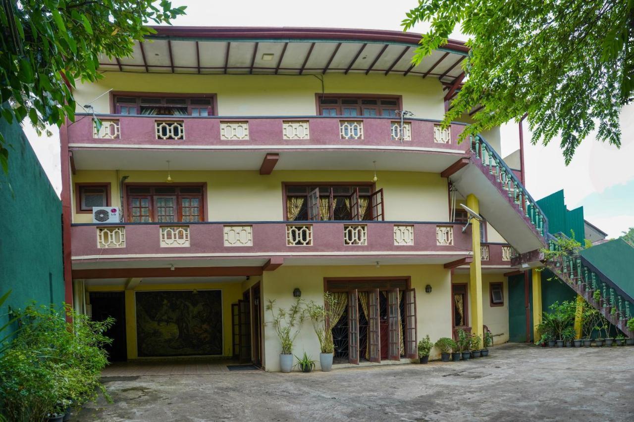 Oyo 433 Paradise Kandy