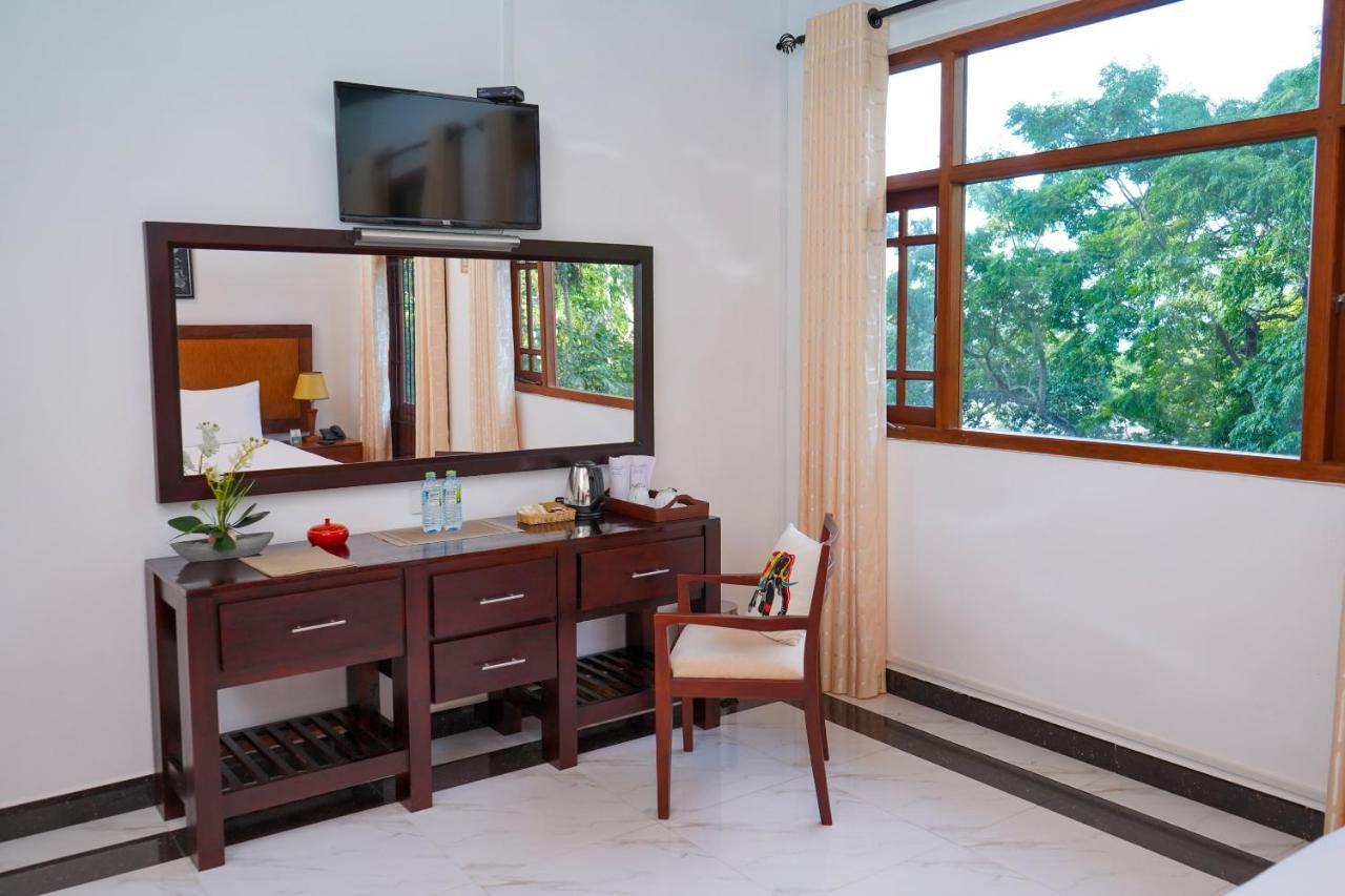 The Grand Hanthana Hotel