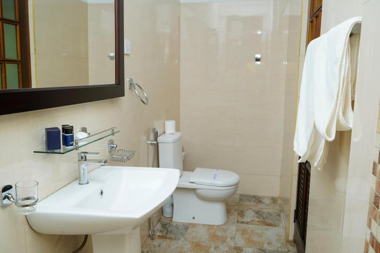 The Grand Hanthana Hotel 3*