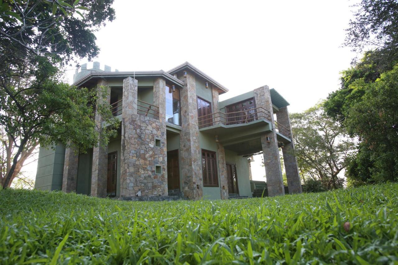 Green Castle Hotel