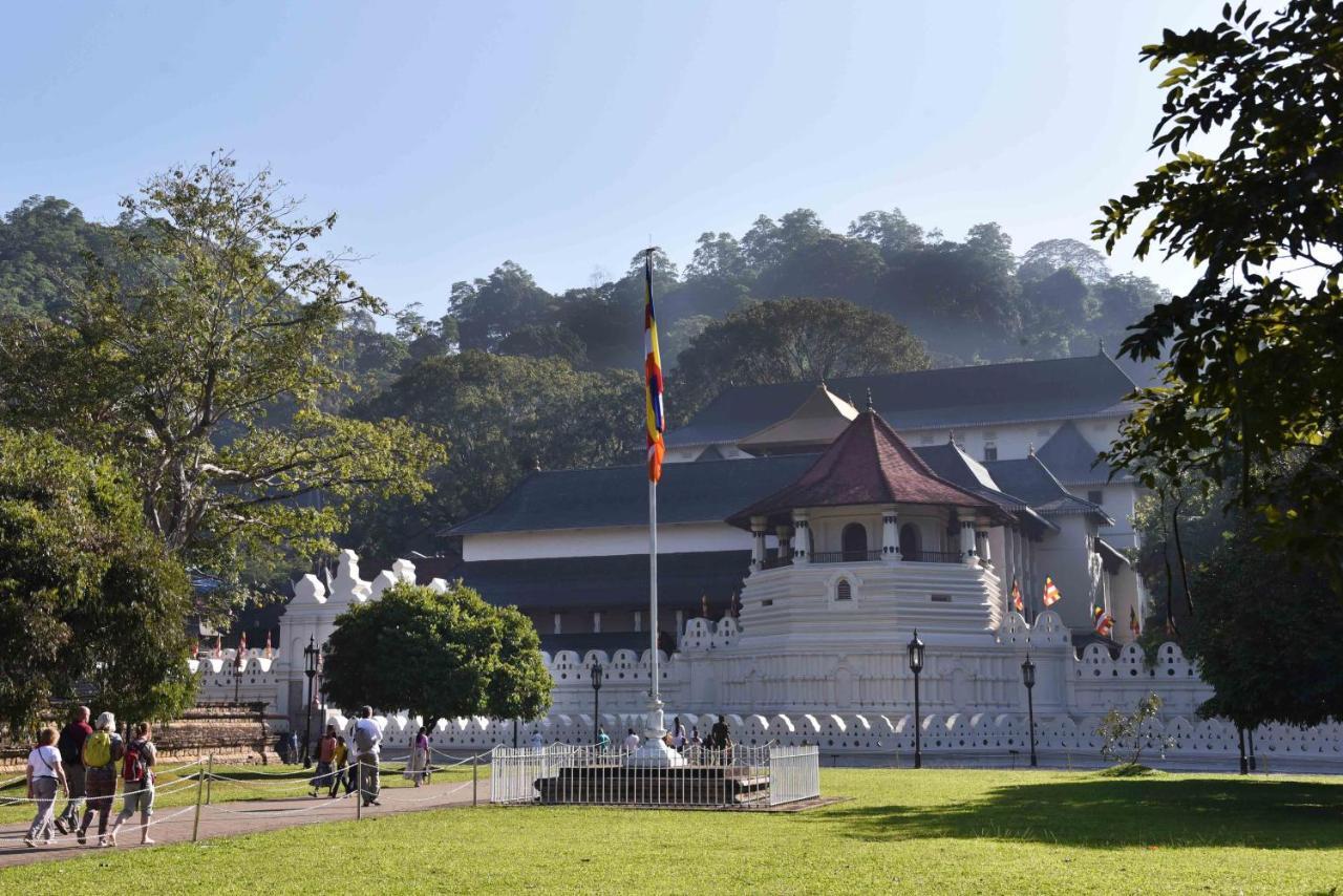 Jb Paradise * Kandy