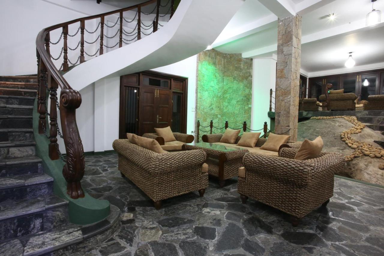 Green Castle Kandy