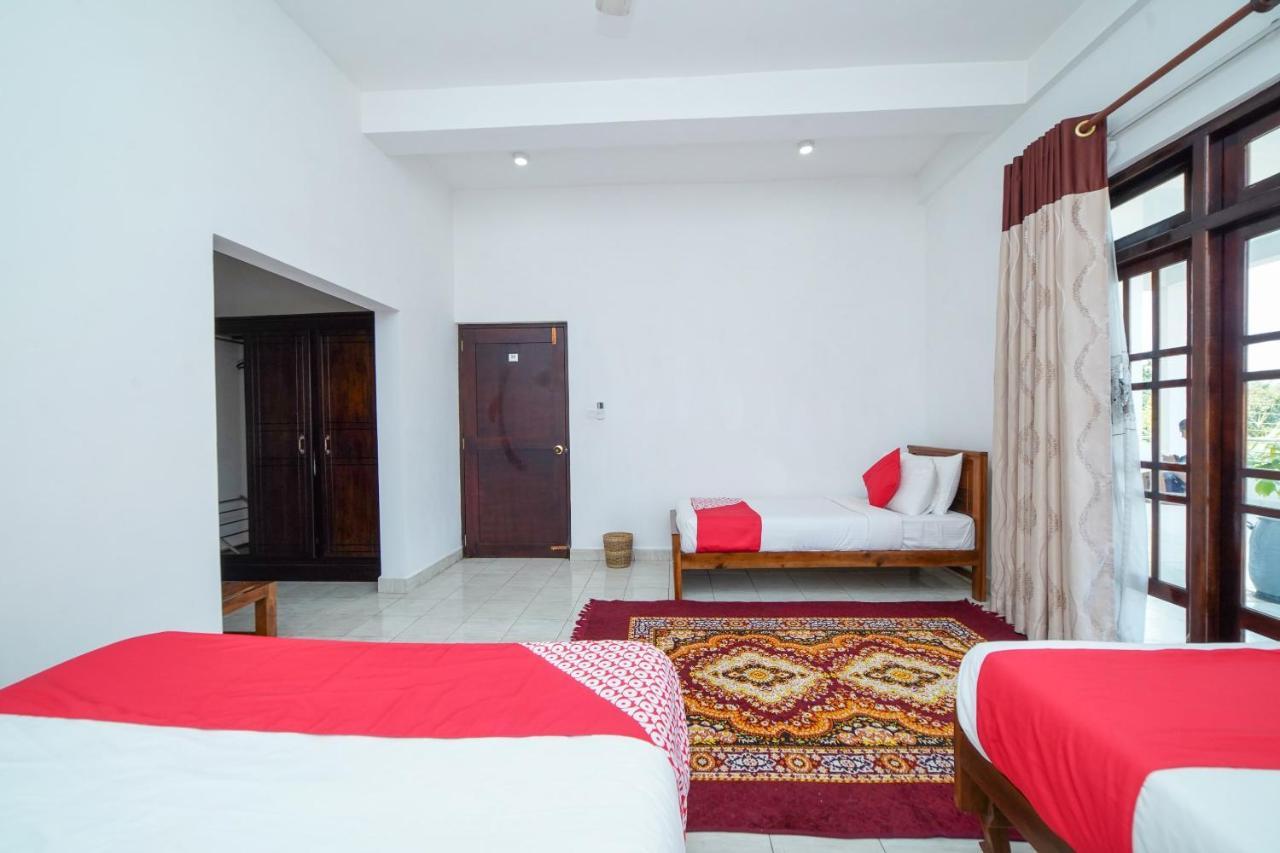 Dazzling Hotel 3*