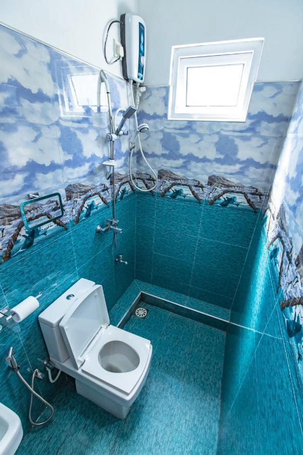 Gamage Friendly