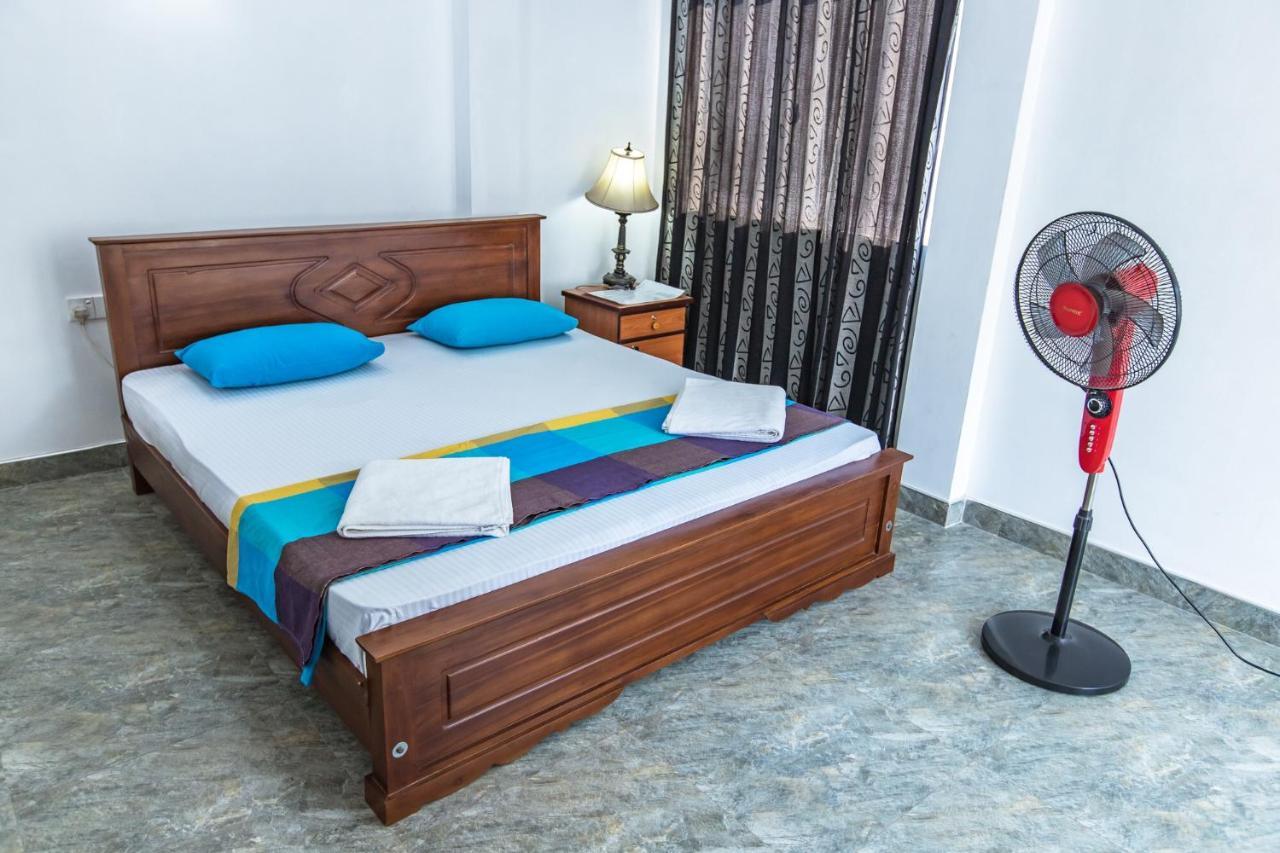 Gamage Friendly