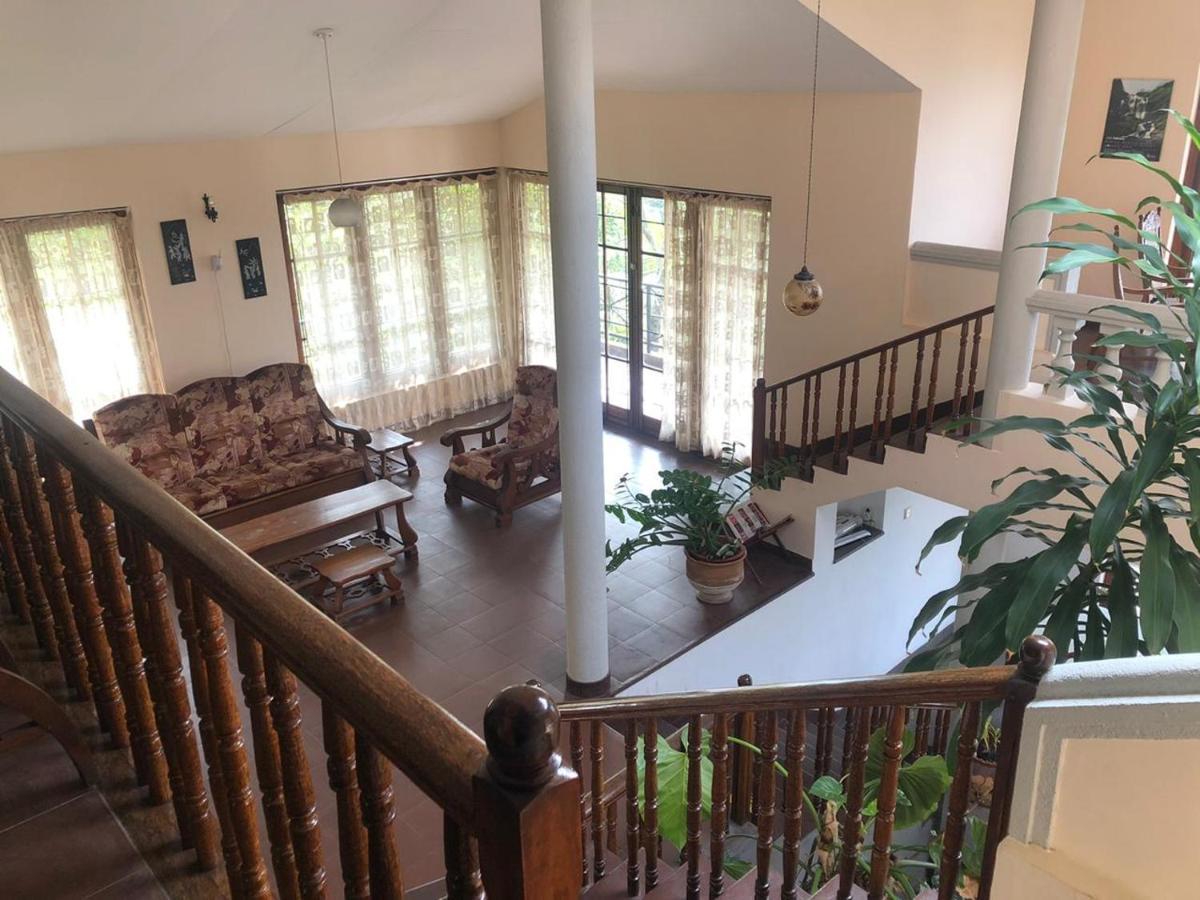 No 51, Menik Rest Bed & Breakfast Kandy