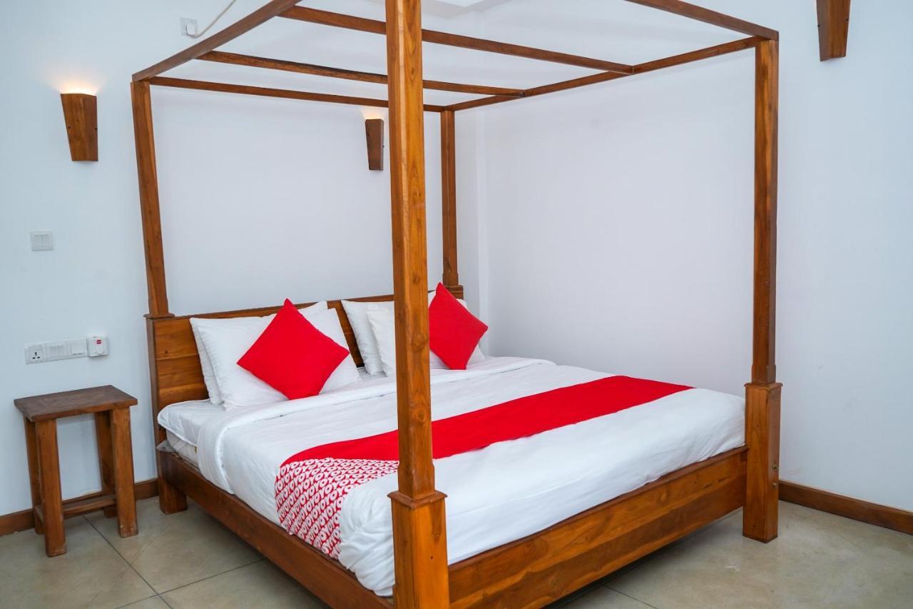 French Garden Hotel Kandy