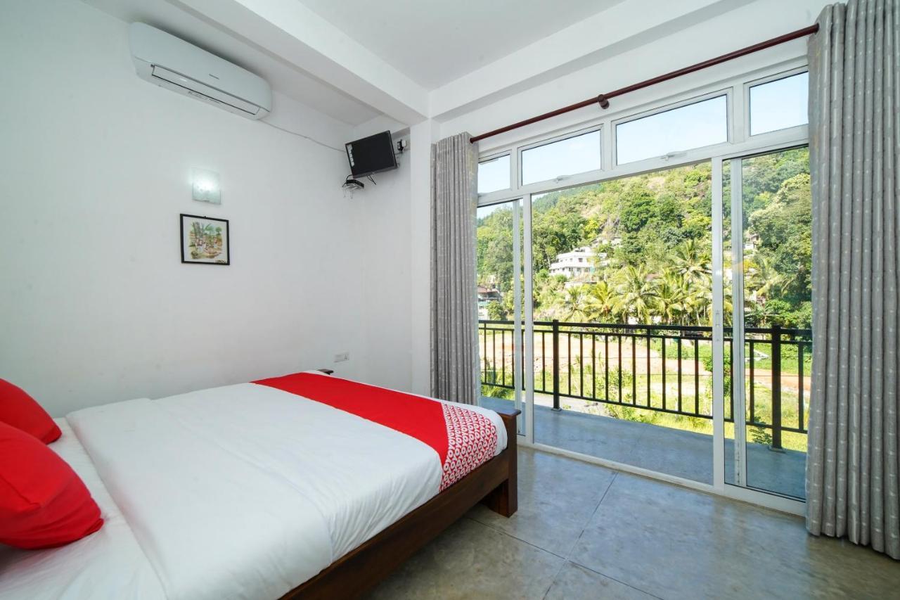 Hotel Oyo 555 Dasuni 3*